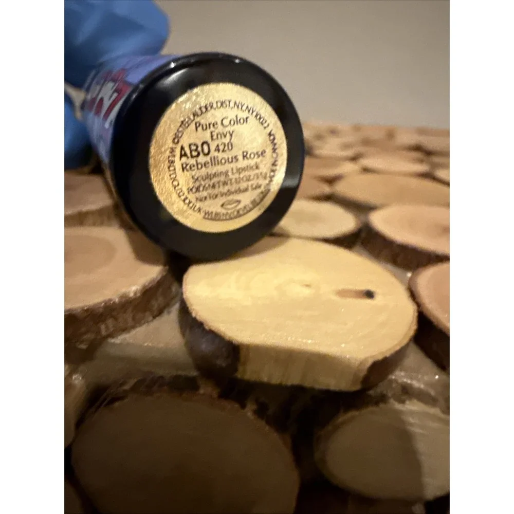 N/A estee lauder